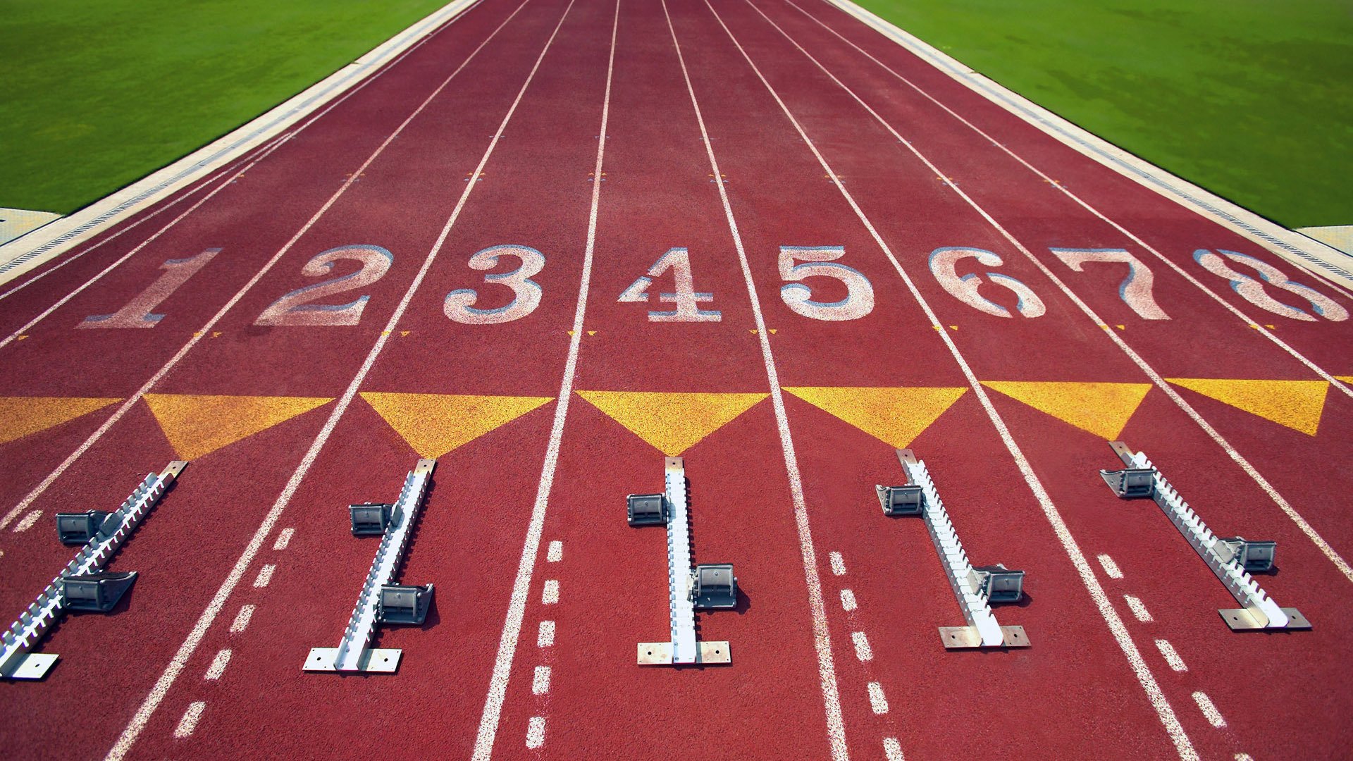 世界杯扩军48队-RNG五连败，Scout低迷引发教练组信任危机